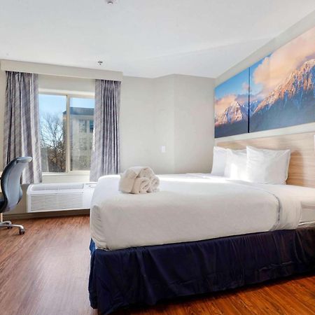 Days Inn By Wyndham ธอร์นตัน ภายนอก รูปภาพ