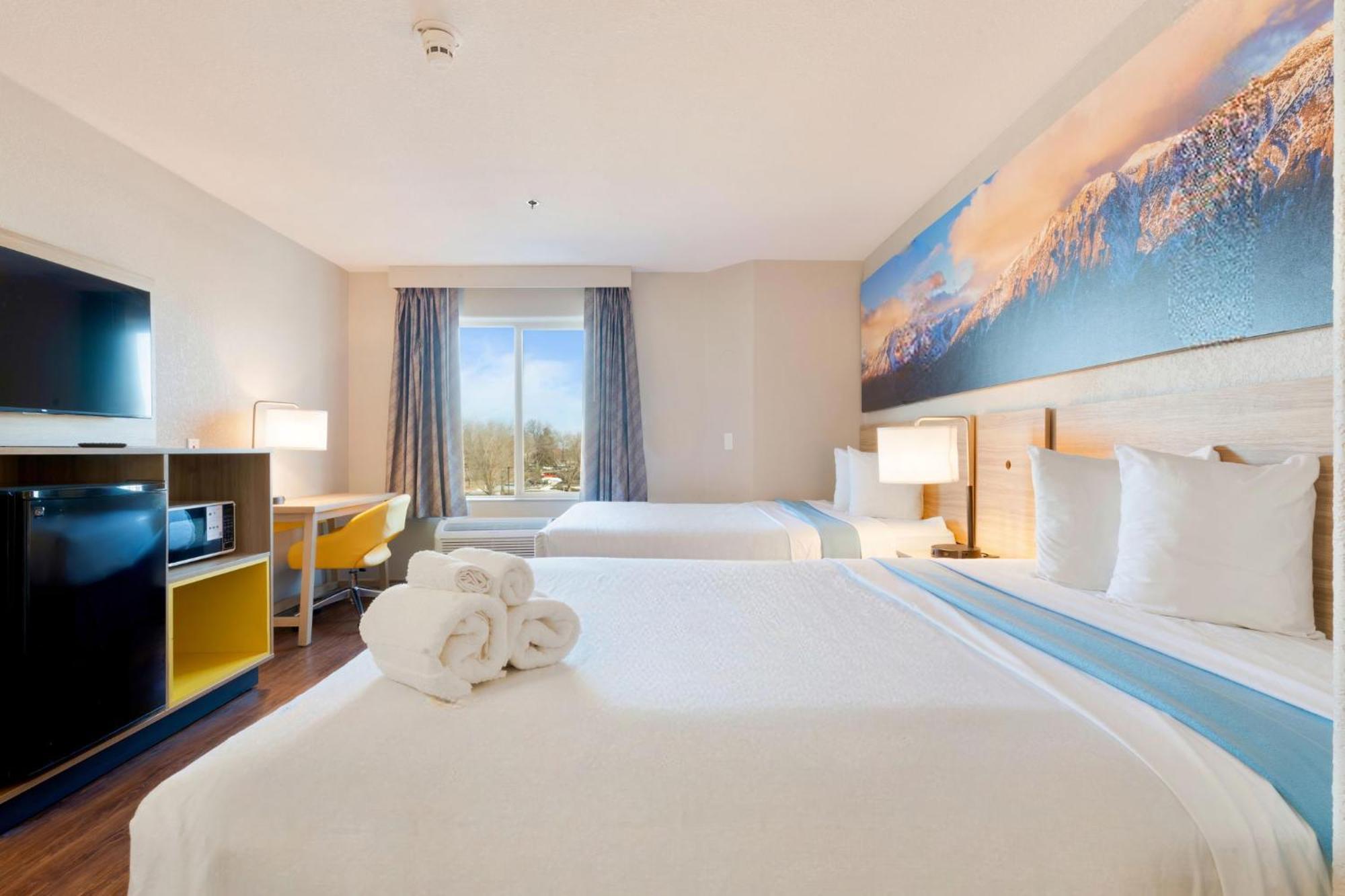Days Inn By Wyndham ธอร์นตัน ภายนอก รูปภาพ