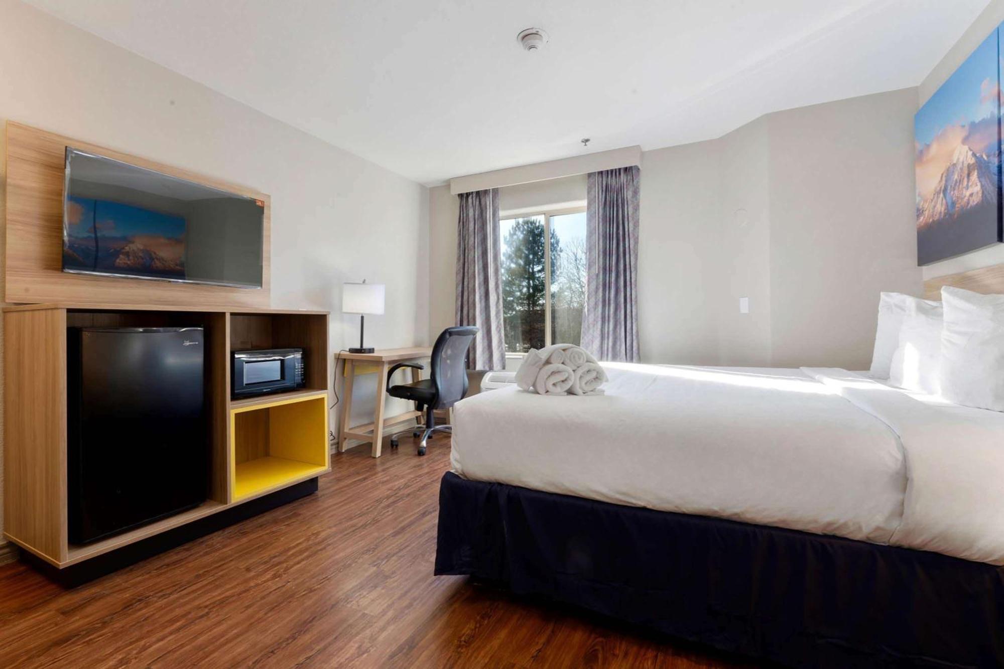 Days Inn By Wyndham ธอร์นตัน ภายนอก รูปภาพ