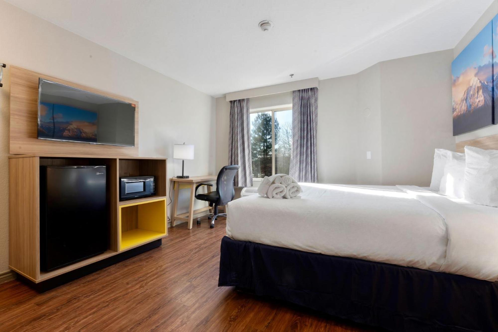 Days Inn By Wyndham ธอร์นตัน ภายนอก รูปภาพ
